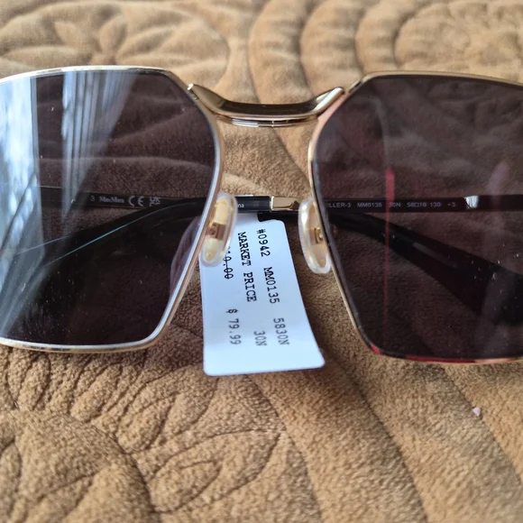 MaxMara Gold and Black Sunglasses (No Case.) - Picture 3 of 4